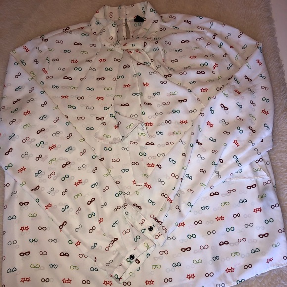 Tops - Clearance $7 SIMONS BLOUSE